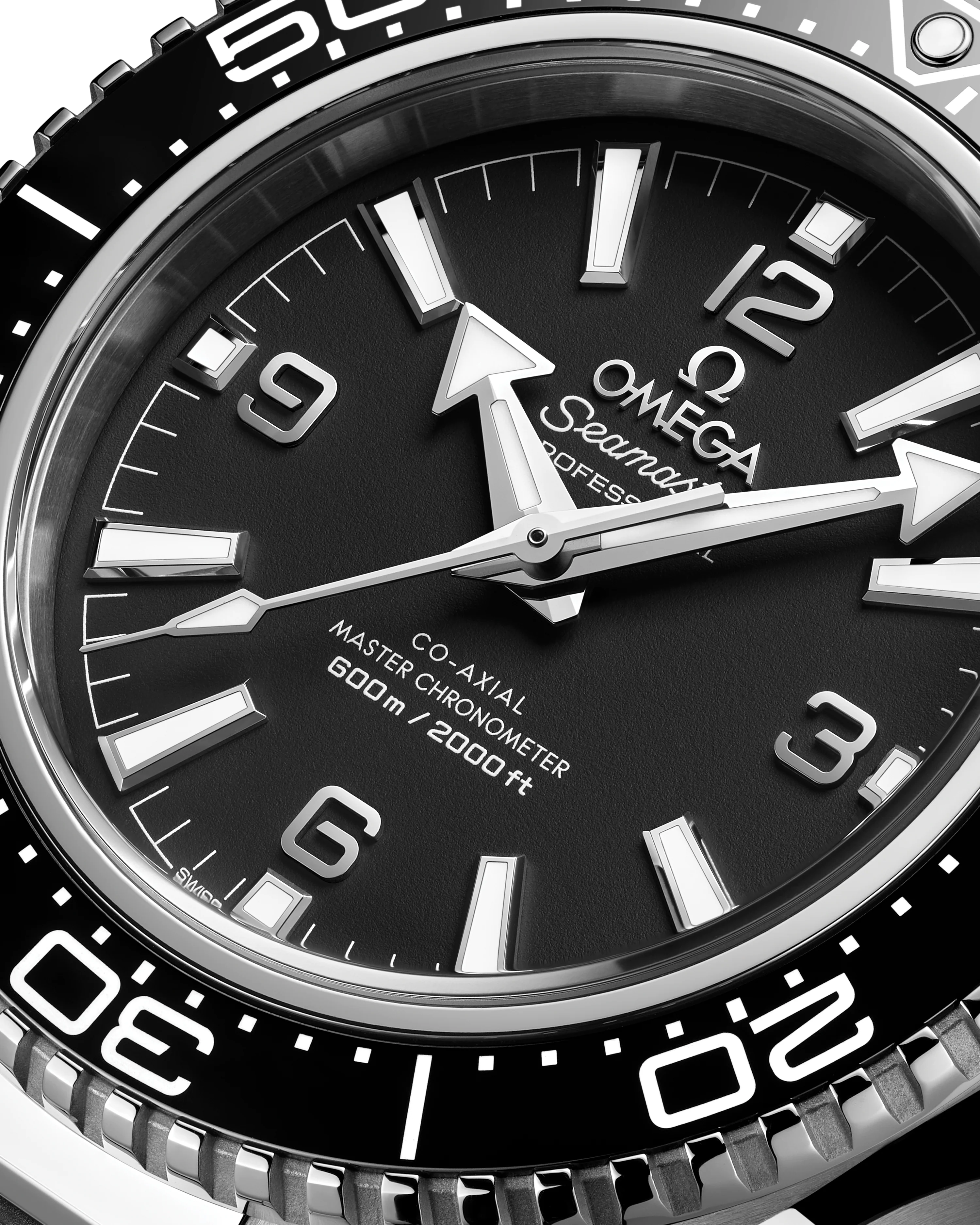 217.32.42.21.01.001 1.001 Stylish Automatic Watch - Water Resistant - Stainless Steel Case - Elegant Design - Image 5