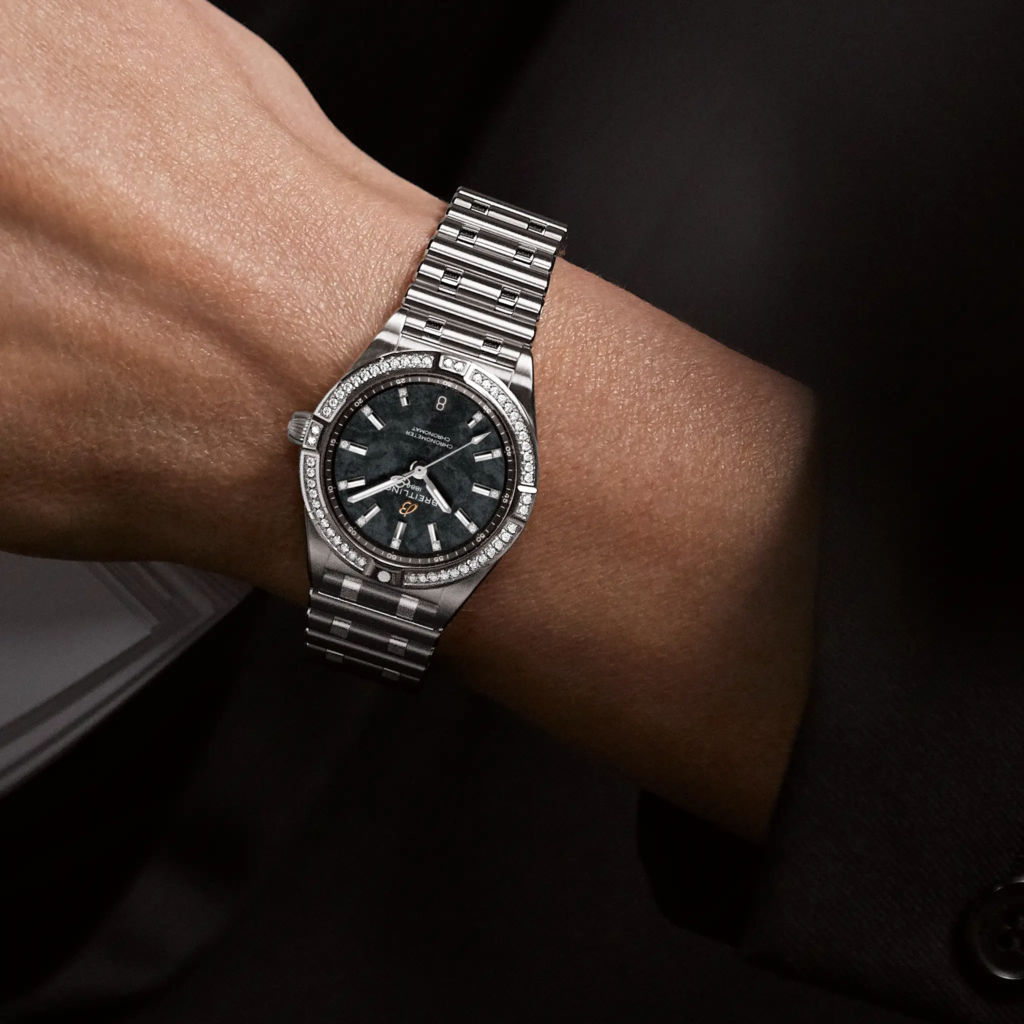 Breitling Chronomat 32 Japan Limited A773104A1B1A1 - Image 5