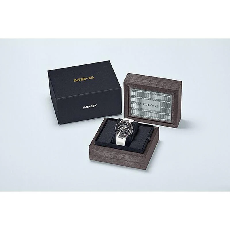 CASIO gshock MRG-B2000SG-1AJR MRG-B2000SG-1A solar powered Titanium 20ATM limited watch 2023.11Release - Image 3