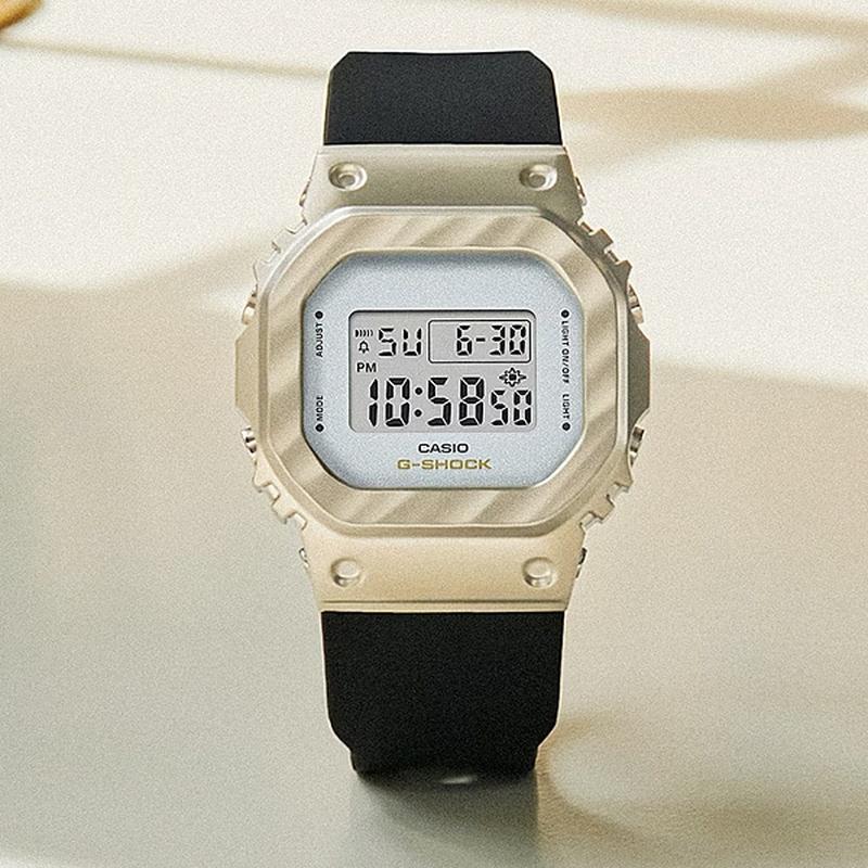 Casio Ladies G-SHOCK Metal Covered Series GM-S5600BC-1JF Watch - Image 2