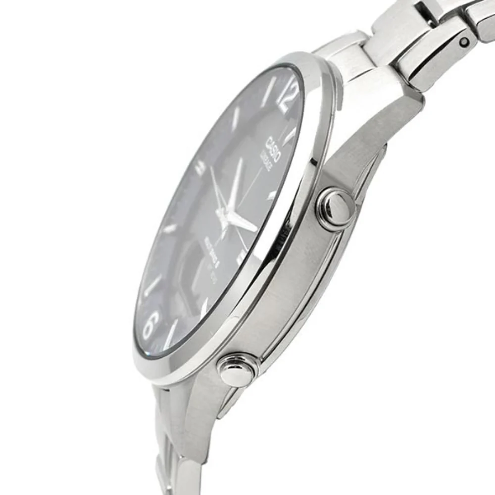 Casio Men's LINEAGE Solar Radio Watch LCW-M170D-2AJF - Image 3