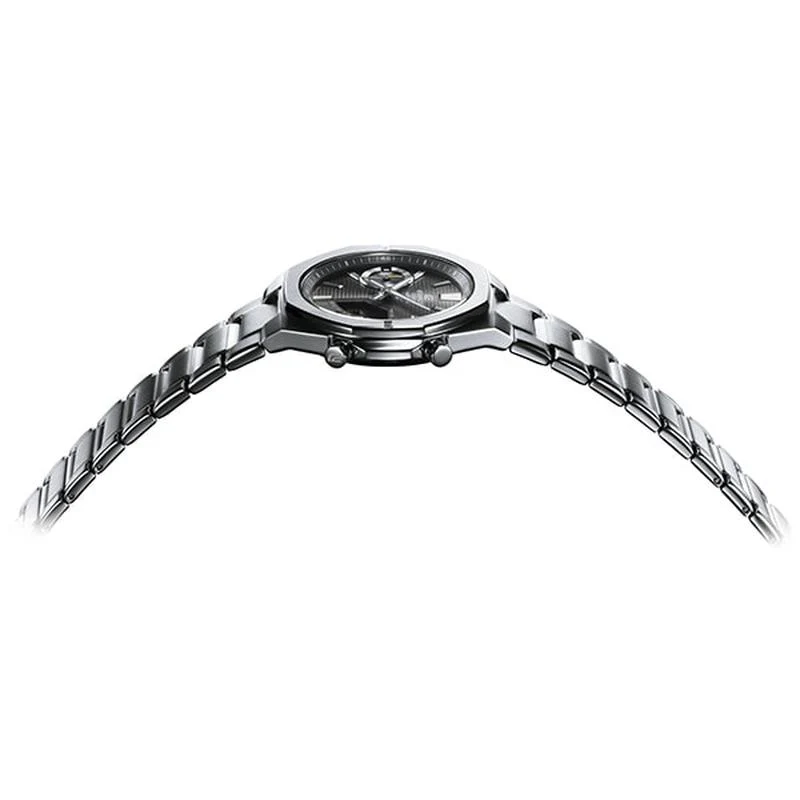 Casio Men's EDIFICE Smartphone Link Series ECB-S10YD-8AJF - Image 4