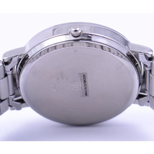 CITIZEN A202 201 Elegant Wristwatch with Day and Date Display, Durable Stainless Steel, Water Resistant Design for Everyday Use - Image 4