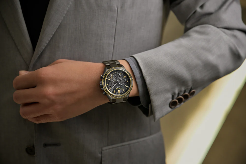 CITIZEN CC4078-51E Limited Edition Eco-Drive GPS Solar Black Titanium 50th Anniversary Lightweight Design - Image 9