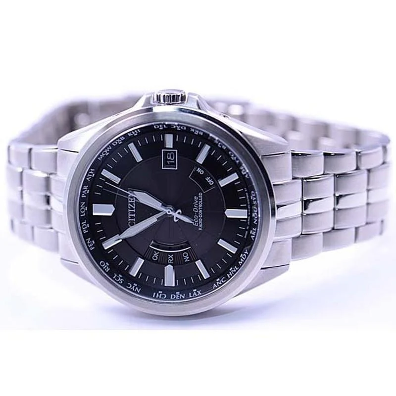 Citizen Men's Watch - Citizen Collection Eco-Drive World Time, Stainless Steel Black CB0011-69E - Image 4