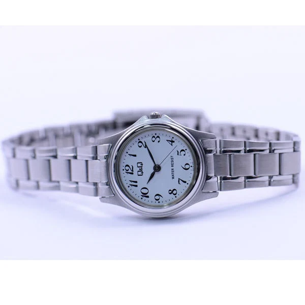 CITIZEN W379 204 Elegant Stainless Steel Watch with Eco Drive Technology, Water Resistant Design, and Classic Analog Display for Timeless Style - Image 3
