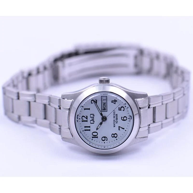 Citizen Women's Wristwatch Stainless Steel Model W473-204 - Image 3