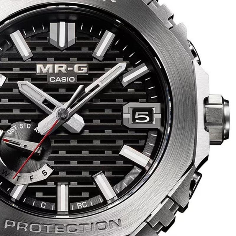 Casio Men's G-SHOCK MRG-B2100 Series MRG-B2100D-1AJR - Image 4