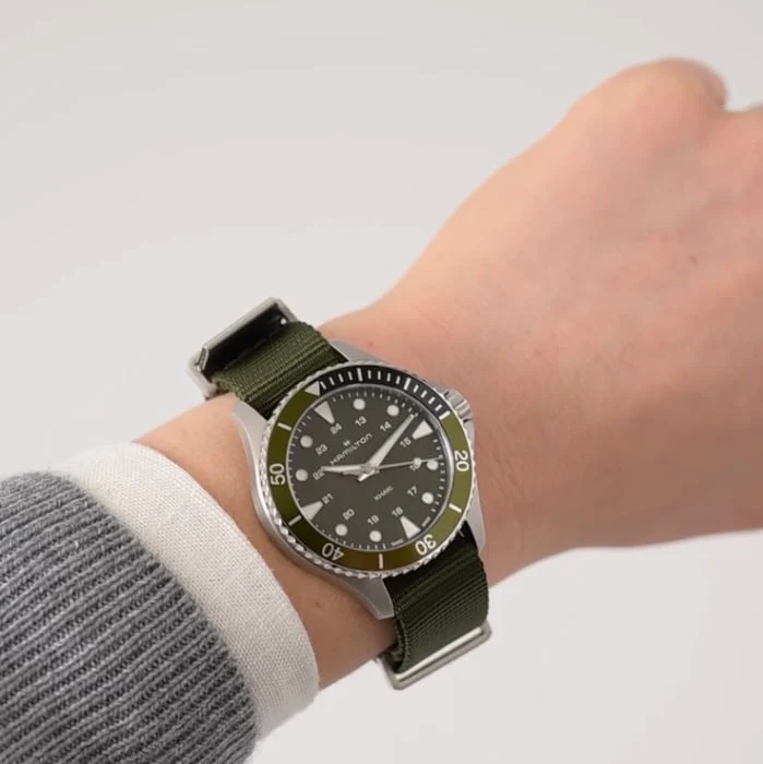 Hamilton H82241961 Khaki Navy Scuba Quartz - Image 2