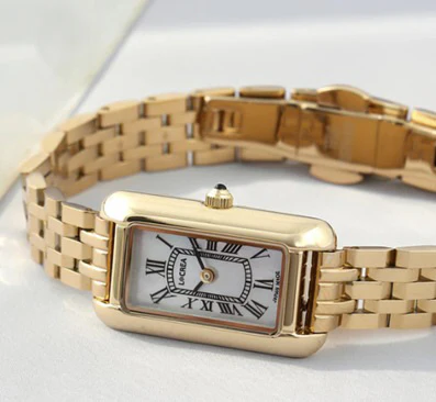 L CREA LC2501-GP5L Elegant Women's Watch - Stylish Design - Water Resistant - Quartz Movement - Adjustable Strap - Image 2
