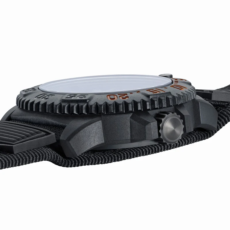 Luminox Navy Seal Colormark 3050 Series Ref. 3051.PIR.LE - Image 4