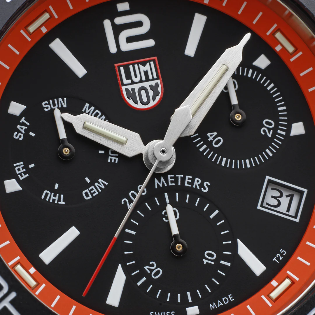 Luminox Pacific Diver Chronograph 3140 Series Ref. 3149 - Image 4