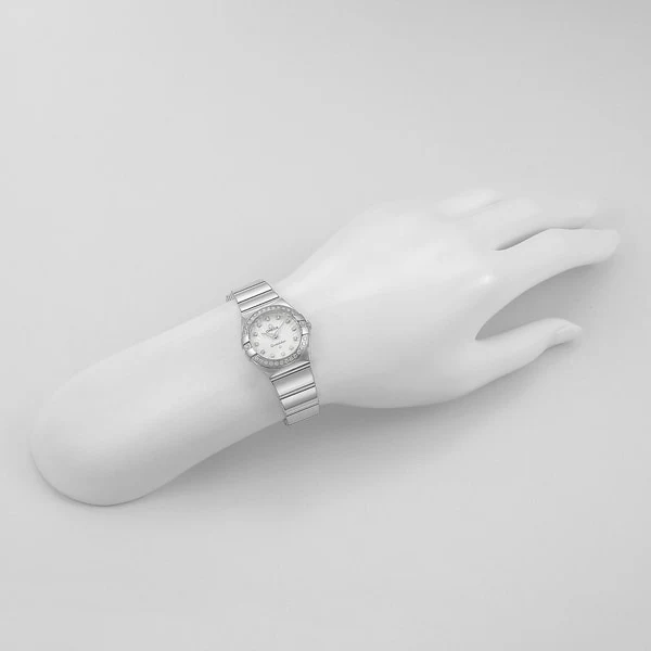 OMEGA 123.15.24.60.55.004 Ladies Constellation White Pearl Automatic Movement Luxury Watch with 5 Year Warranty - Image 4