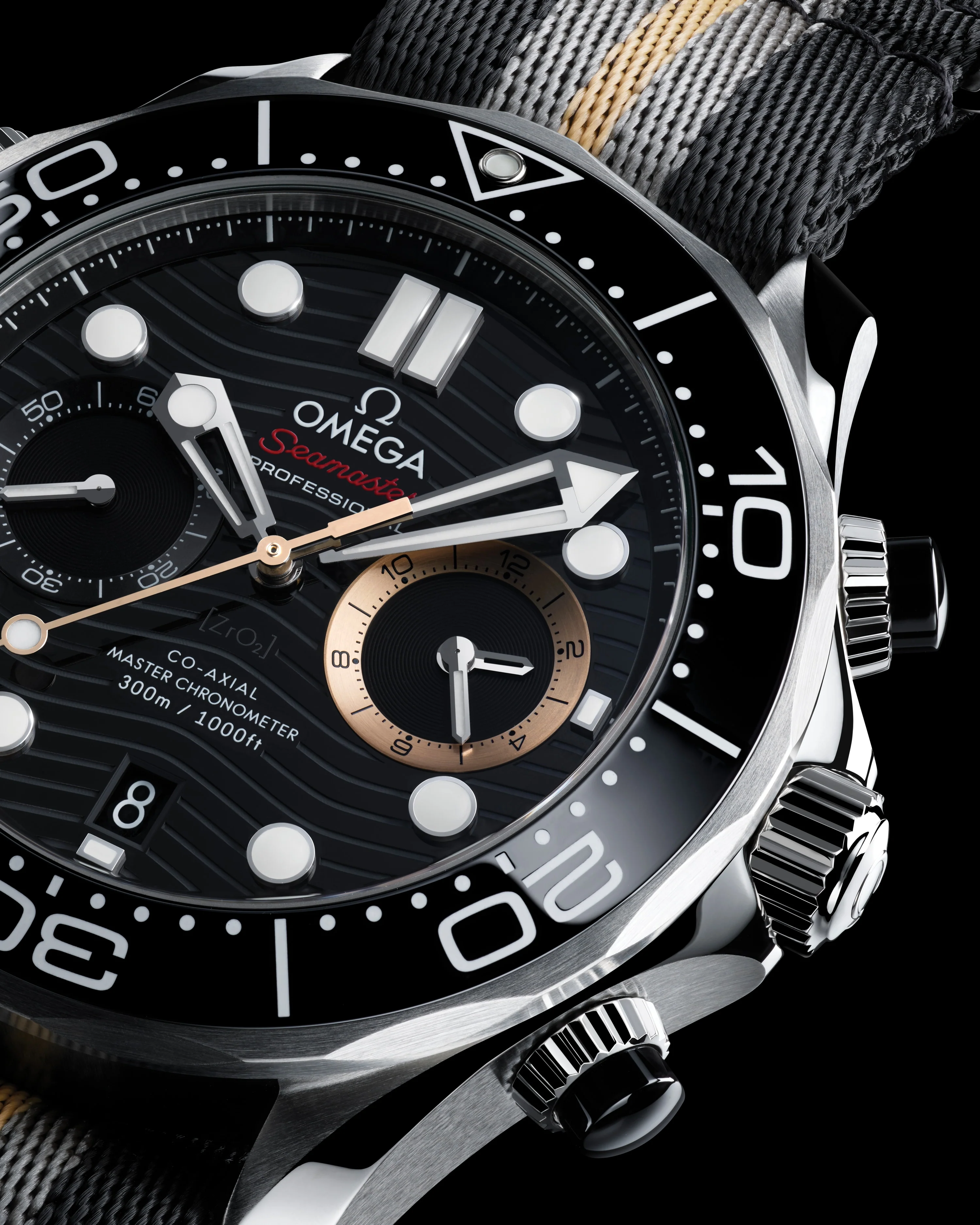 OMEGA Seamaster Diver 300M 210.32.44.51.01.002 Automatic 44mm Men's Watch with Stainless Steel NATO Strap - Image 5