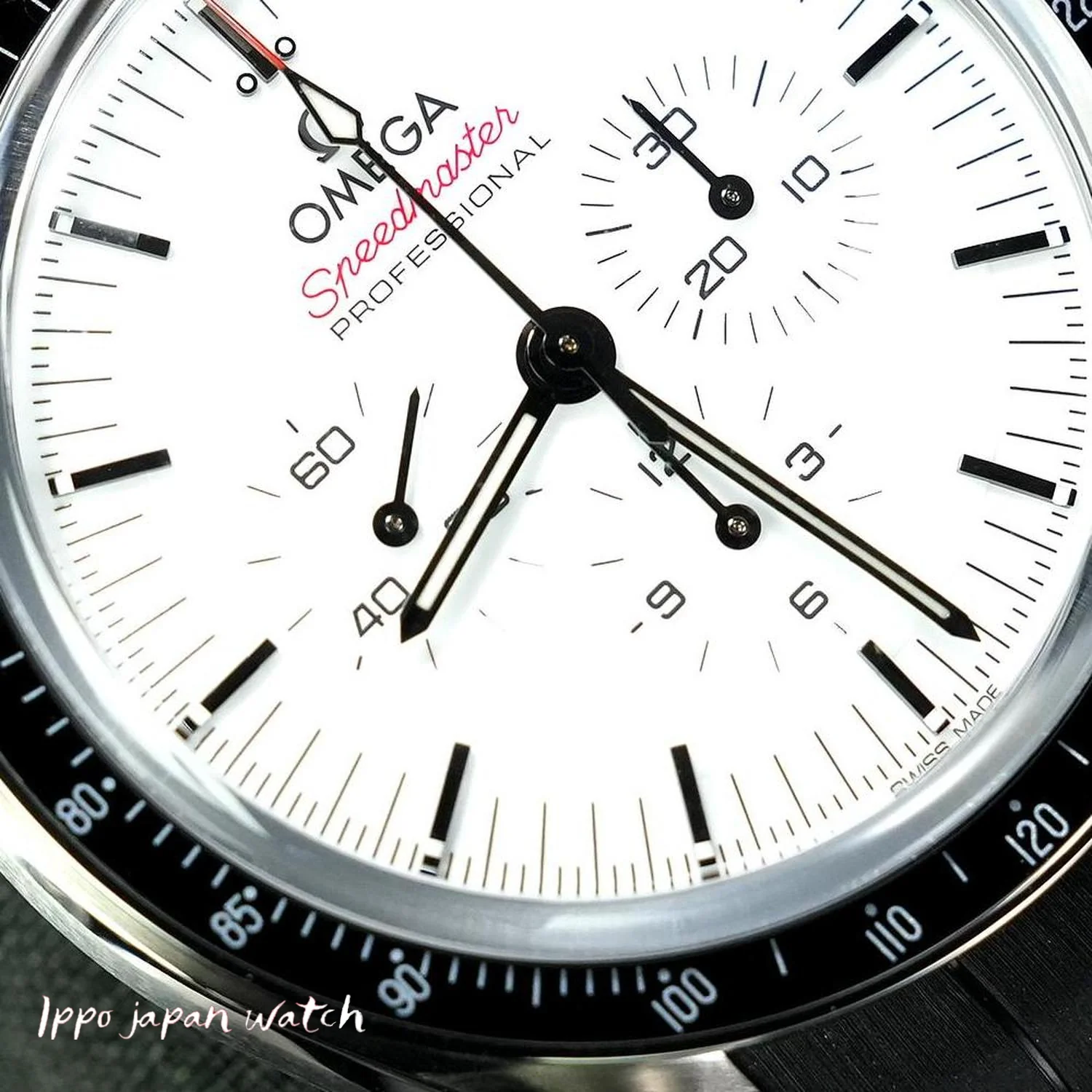 OMEGA 310.32.42.50.04.001 Speedmaster Moonwatch Professional 42mm Manual Wind with Rubber Strap and 5 Year Warranty for Timeless Style and Precision - Image 4
