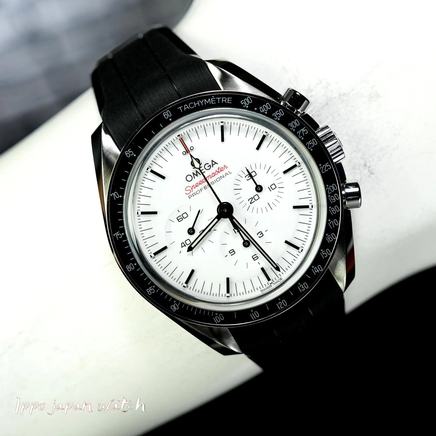 OMEGA 310.32.42.50.04.001 Speedmaster Moonwatch Professional 42mm Manual Wind with Rubber Strap and 5 Year Warranty for Timeless Style and Precision - Image 7