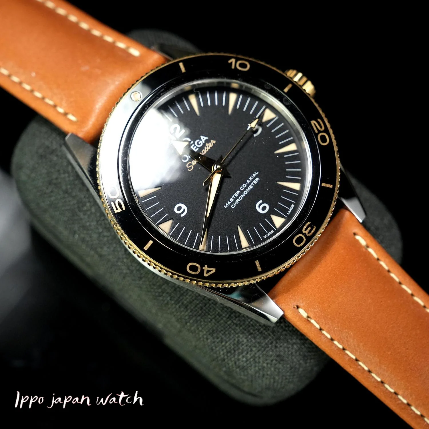 OMEGA Seamaster 300M Black (Case: Yellow Gold) 5-Year Warranty 233.22.41.21.01.001 [Parallel Import] - Image 2