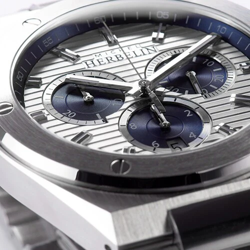 Other Overseas Manufacturers B42 Stylish Men's Bracelet Watch 3-Year Warranty Precision Japanese Movement Water