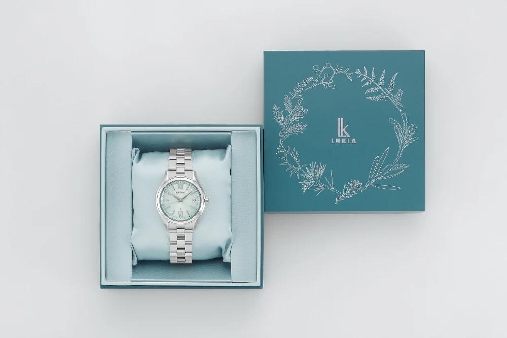 SEIKO HEC001J Limited Edition 600 Pieces Solar Powered Radio Controlled Elegant Green Dial Women's Watch - Image 2