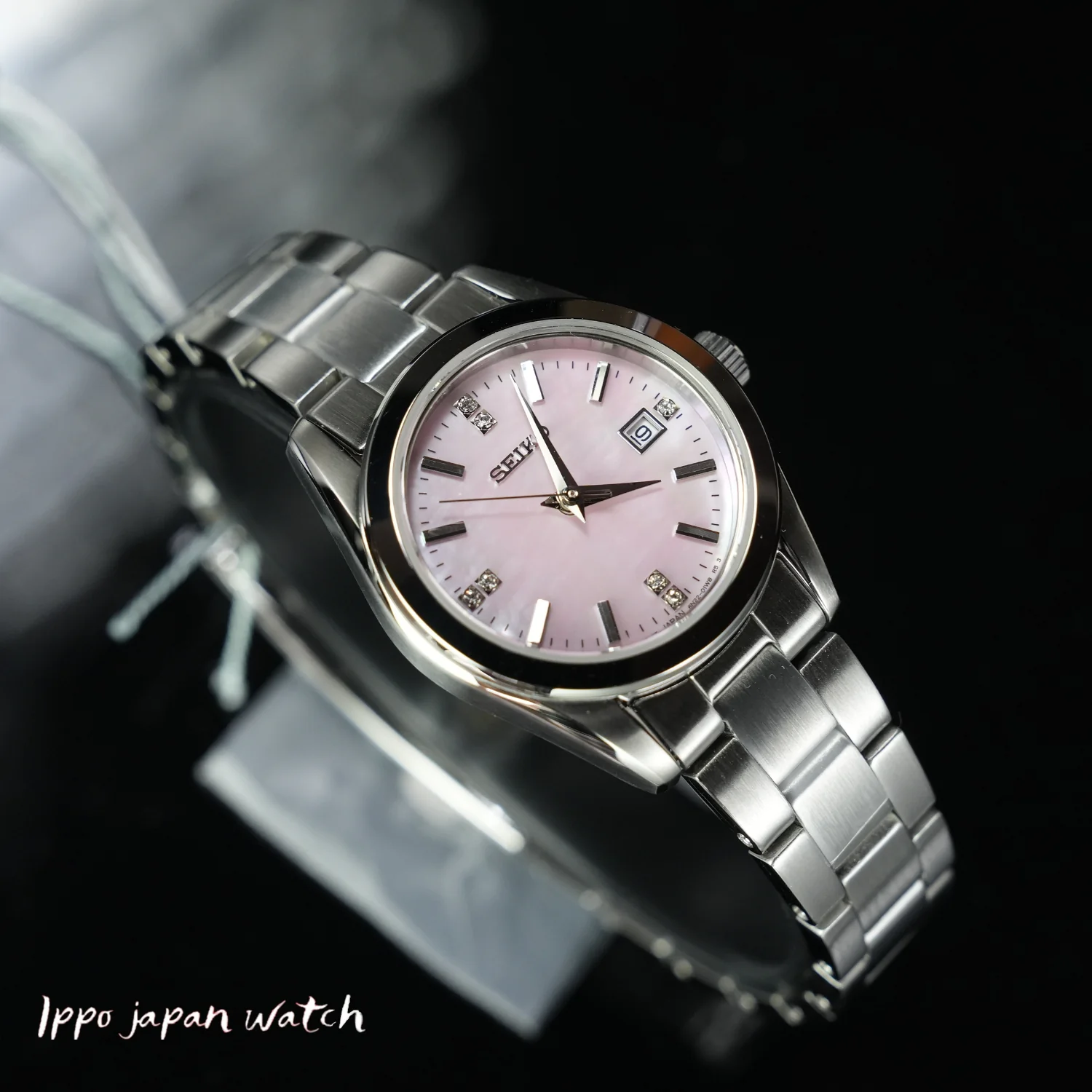SEIKO HFH002P Elegant Quartz Watch Stylish Pink Dial Stainless Steel Case Water Resistant - Image 2