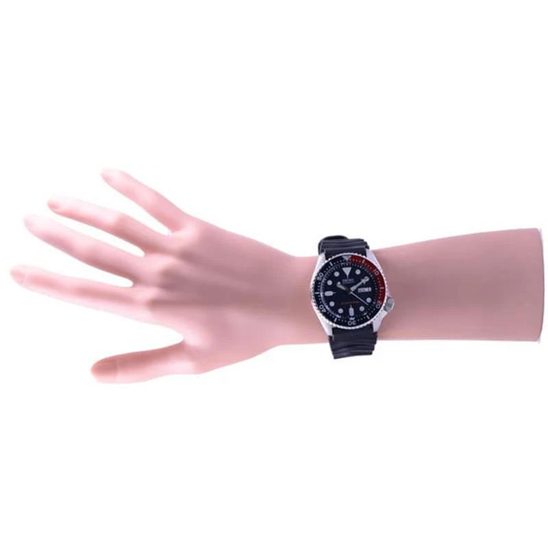 Seiko Men's Seiko Diver's Stainless Steel Automatic Rubber Blue/Red Bezel SKX009K - Image 5