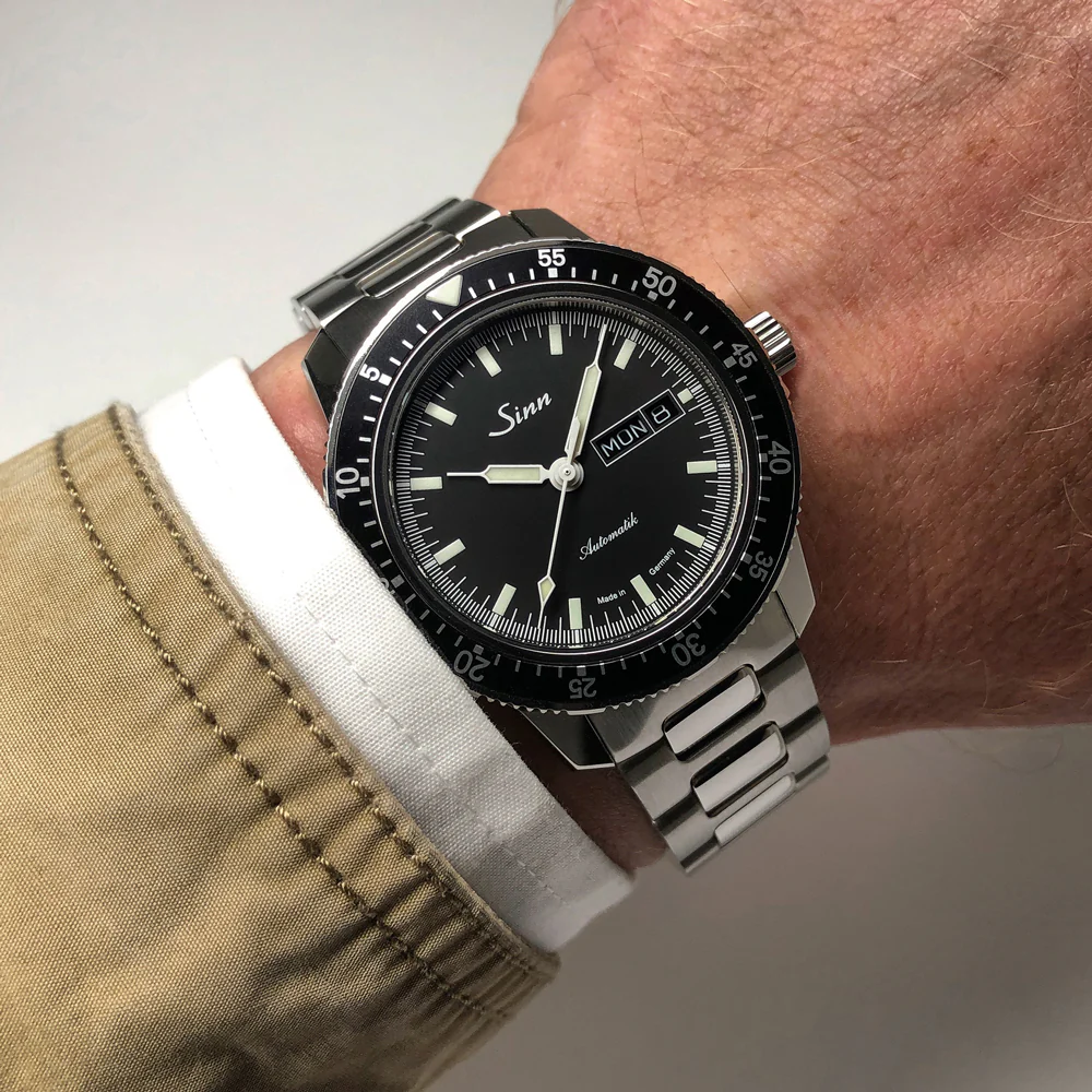 Sinn 104 Series 104.ST.SA Pilot's Watch with Rotating Bezel and Water Resistance - Image 3