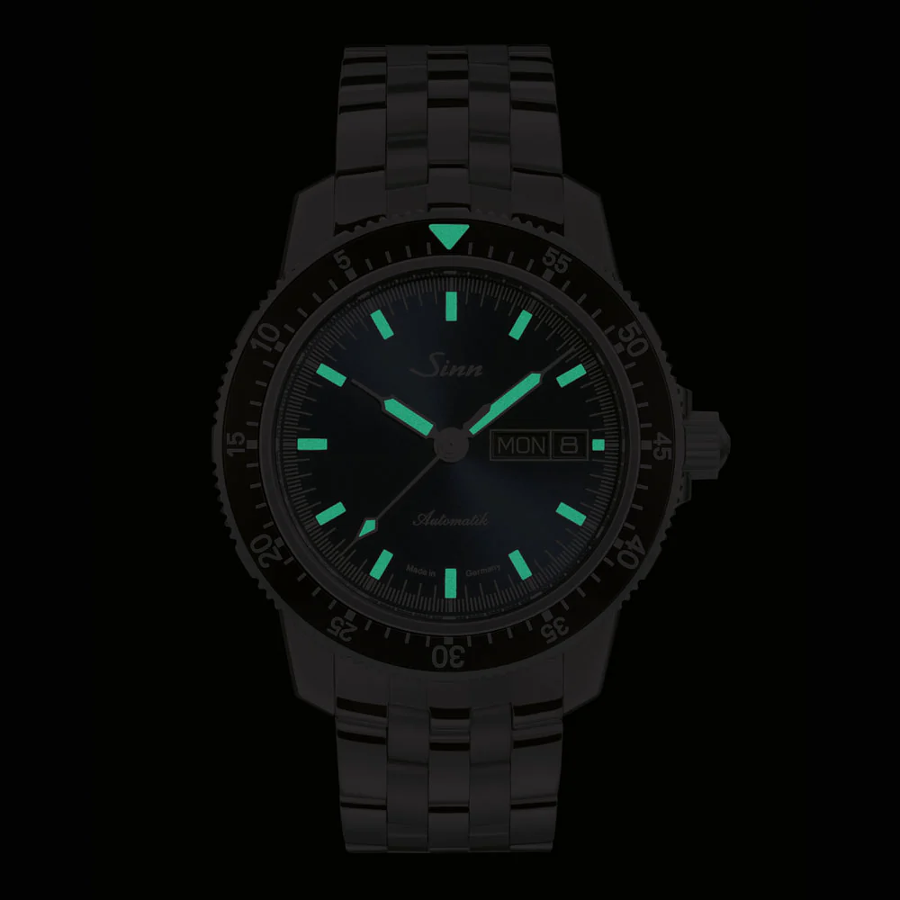 Sinn Pilot Series 104.ST.SA.IB Dark Blue Dial High-Performance Watch - Image 5