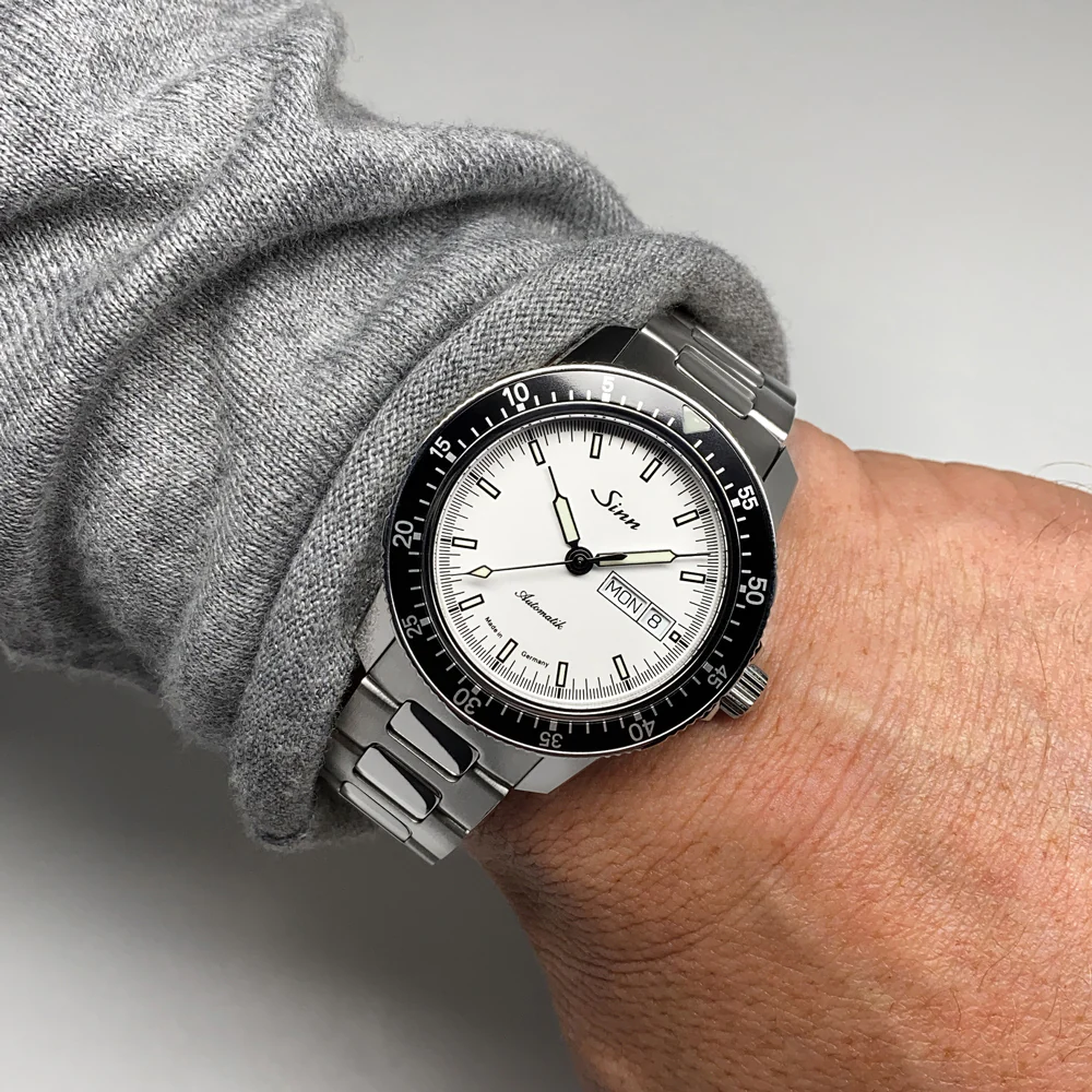 Sinn 104 Series 104.ST.SA.IW Pilot Watch with Rotating Bezel and Water Resistance - Image 3