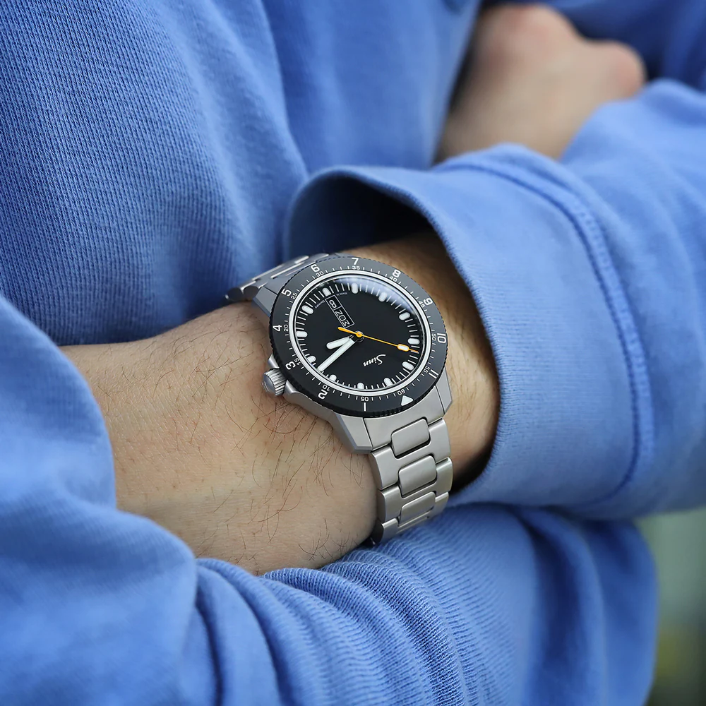 Sinn 105.ST.SA Modern Sports Watch with Multi-Functional Rotating Bezel and Scratch-Resistant Black Coating - Image 3
