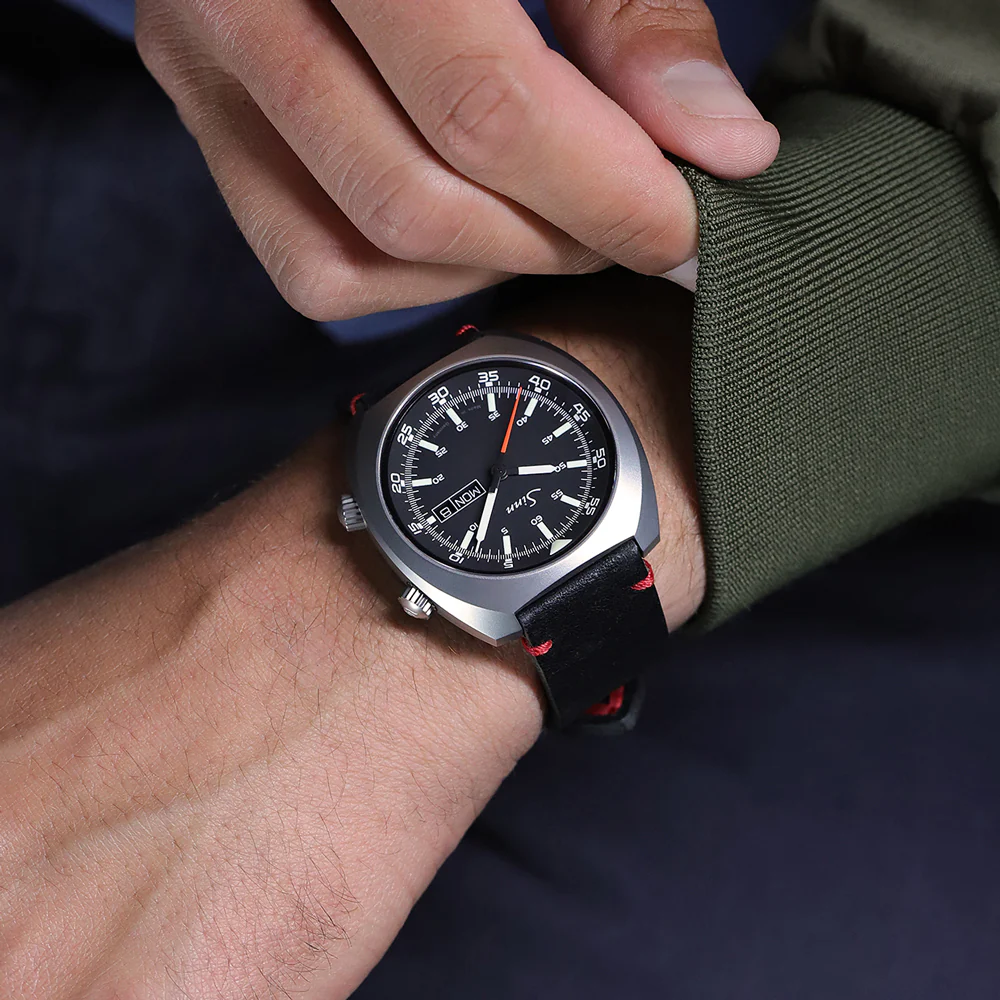 Sinn 240 Series 240.ST Automatic Chronograph Dive Watch with Sapphire Crystal and Water Resistance - Image 3