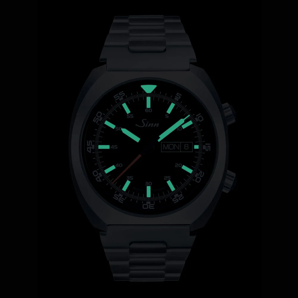 Sinn 240 Series 240.ST Automatic Chronograph Dive Watch with Sapphire Crystal and Water Resistance - Image 5