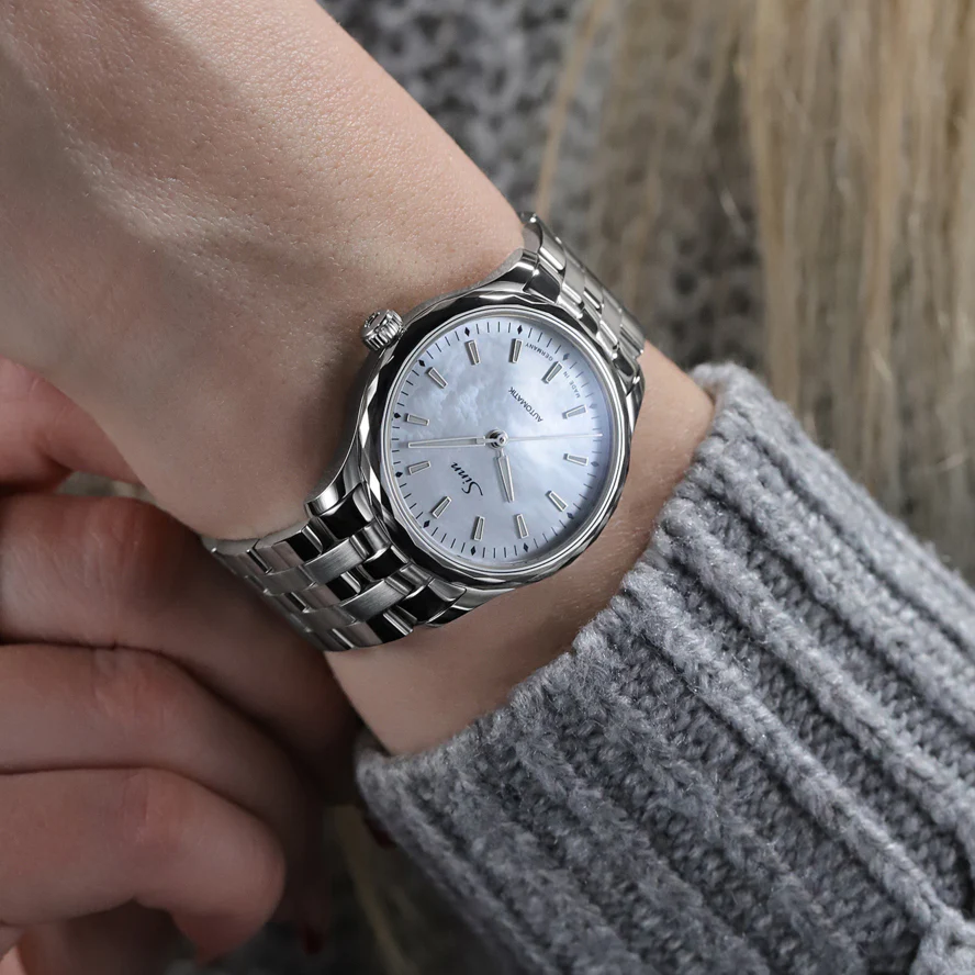 Sinn 534 Mother of Pearl Dial with Faceted Bezel Watch - Elegant & Functional Design for Any Occasion - Image 4