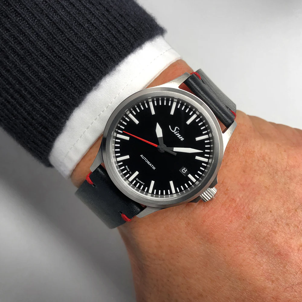 Sinn 556 Series 556.I.RS Swiss Movement, Sapphire Crystal, 20 Bar Water Resistant Watch - Image 2