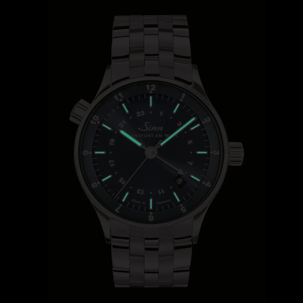 Sinn 6060 Series Automatic Chronograph Watch with Sapphire Crystal and Water Resistance - Image 4