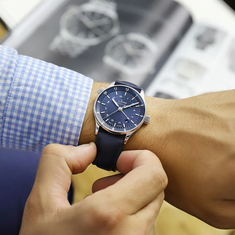 Sinn Frankfurt Financial 6060.B 3-Time Zone Blue Dial Watch with Bull & Bear Rotor Engraving - Image 3