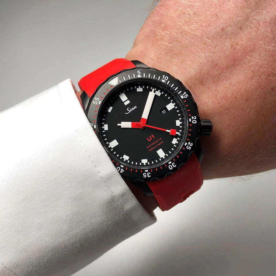 Sinn U1.S Professional Dive Watch with Helium Escape Valve and Anti-Reflective Sapphire Crystal - Image 2