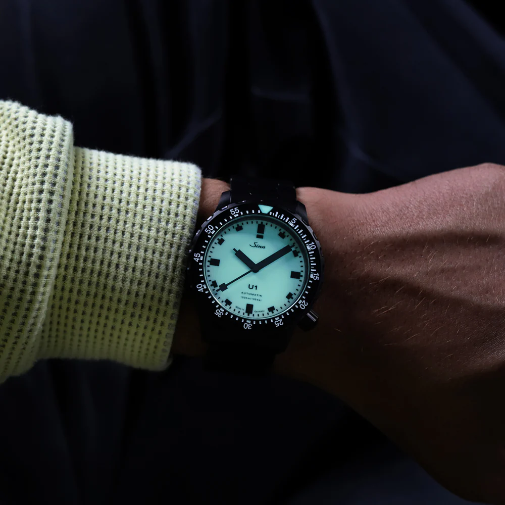 Sinn U1_S_L Sinn U1 S L Limited Edition Diver's Watch with Superior Visibility and Innovative Luminescence - Image 5