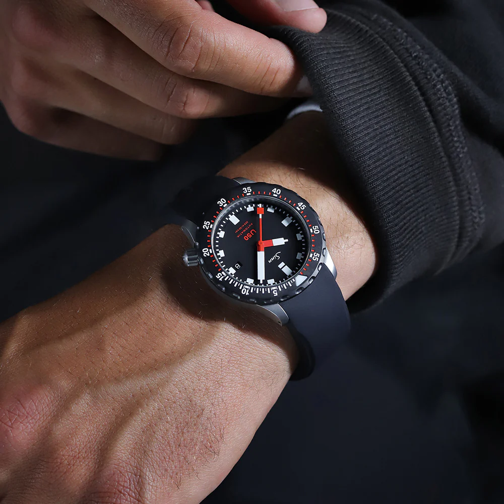 Sinn U50.SDR 41mm 500m Waterproof Diver's Watch with Black Hard Coating and DNV Certification - Image 2