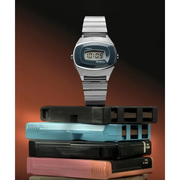 TIMEX TW2Y06100 SSQ Digital Reissue 1-Year Warranty Silver TIMEX - Genuine Product with Stylish Design and Durable Build - Image 4