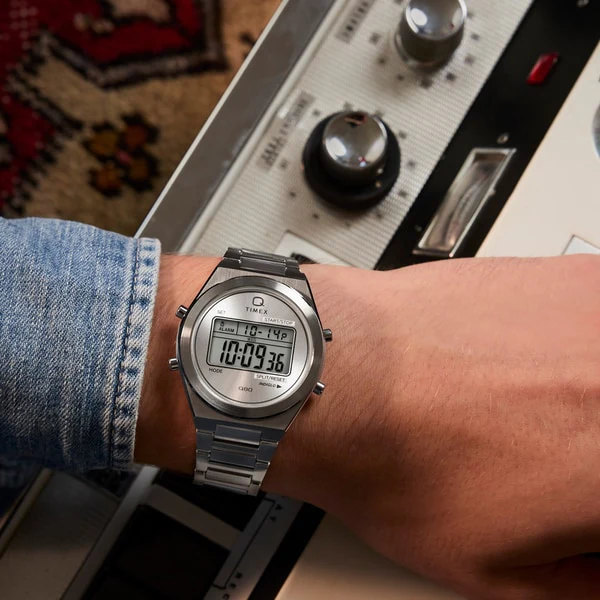 TIMEX TW2Y09800 Q Timex Q80 Continental Silver - 1-Year Warranty, Stylish Design & Durable Build [Genuine Product] - Image 7